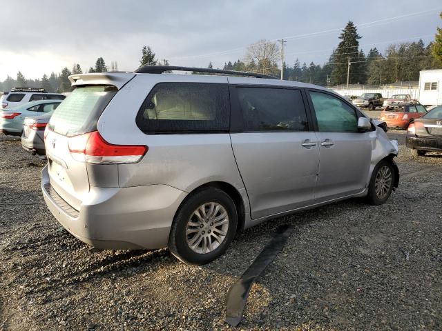 Photo 3 from auction – 2011 TOYOTA SIENNA XLE with VIN 5TDYK3DC2BS040339