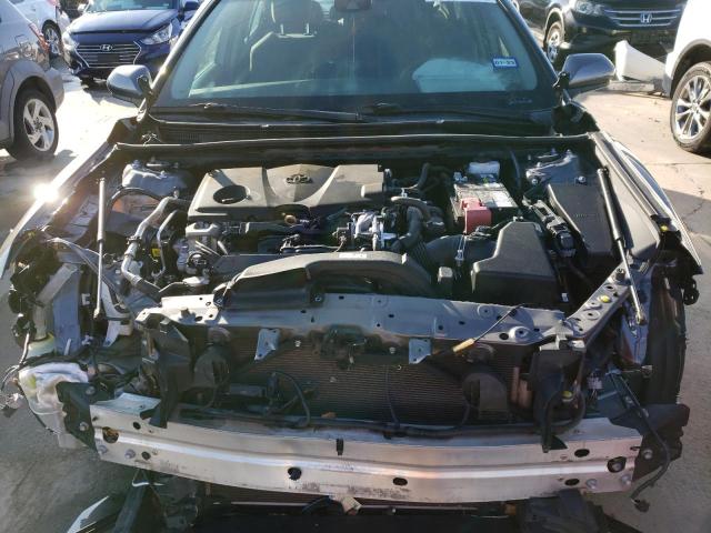 Photo 11 from auction – 2018 TOYOTA CAMRY L with VIN 4T1B11HK2JU577684