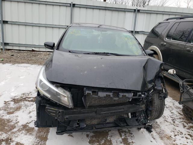 Photo 5 from auction – 2017 KIA FORTE LX with VIN 3KPFK4A7XHE123749