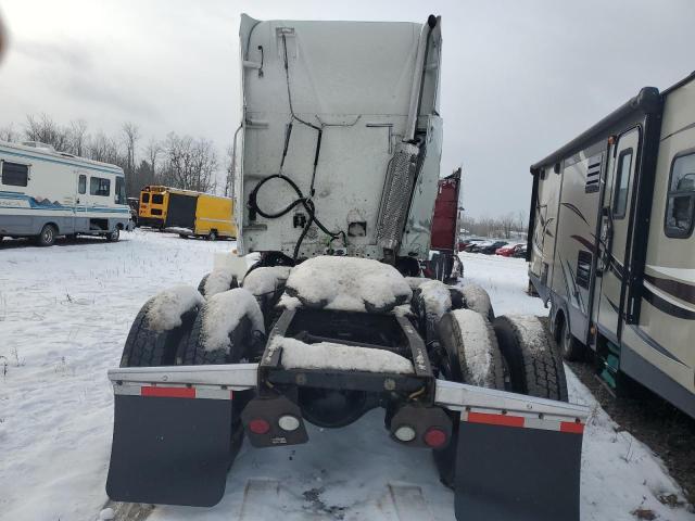 Photo 6 from auction – 2006 FREIGHTLINER CONVENTION with VIN 1FUJBBCG96LU70692
