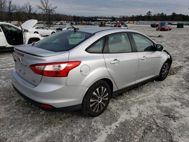 Photo 3 from auction – 2013 FORD FOCUS SE with VIN 1FADP3F22DL167378