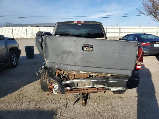Photo 6 from auction – 2004 CHEVROLET SILVERADO with VIN 1GCEK19TX4Z154171