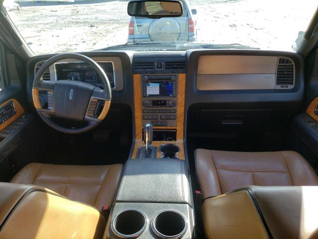 Photo 8 from auction – 2011 LINCOLN NAVIGATOR with VIN 5LMJJ2J51BEJ04468