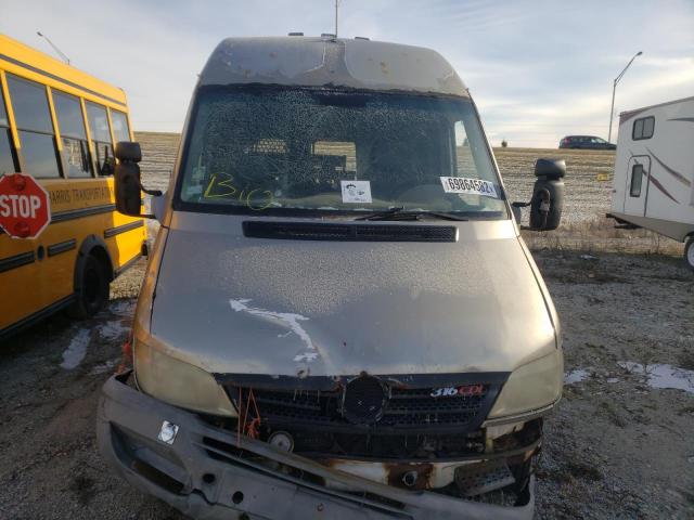Photo 5 from auction – 2004 SPRINTER 2500 SPRIN with VIN WD2PD644945663660