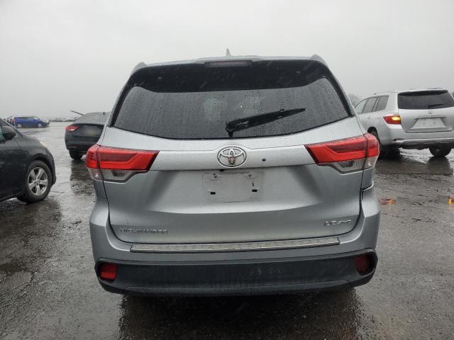 Photo 6 from auction – 2018 TOYOTA HIGHLANDER with VIN 5TDBZRFH3JS868668