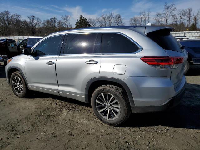 Photo 2 from auction – 2017 TOYOTA HIGHLANDER with VIN 5TDKZRFH7HS526148