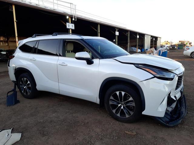 Photo 4 from auction – 2021 TOYOTA HIGHLANDER with VIN 5TDHZRBH1MS056824