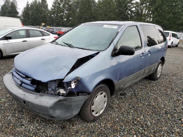 TOYOTA SIENNA CE 2000 with VIN 4T3ZF19C1YU279765 - Photo from auction