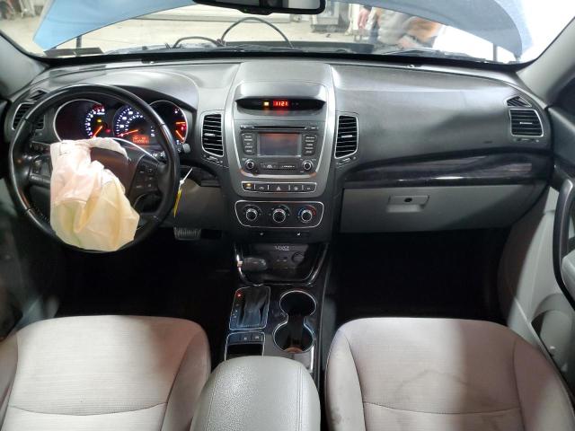 Photo 8 from auction – 2015 KIA SORENTO LX with VIN 5XYKTCA64FG561244