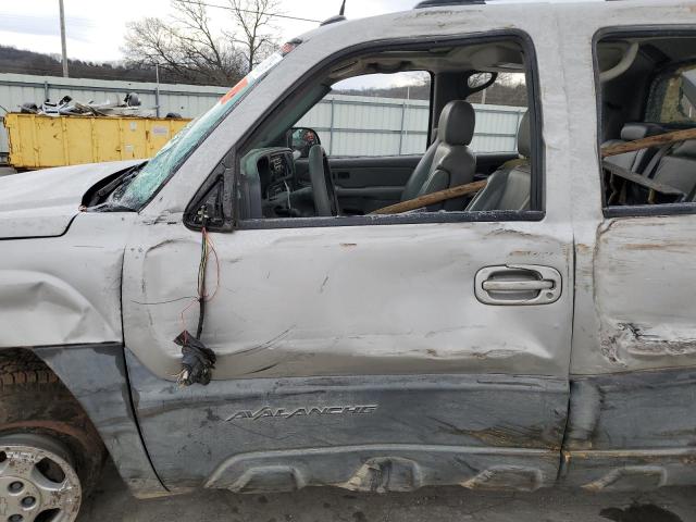 Photo 7 from auction – 2005 CHEVROLET AVALANCHE with VIN 3GNEK12Z85G270105