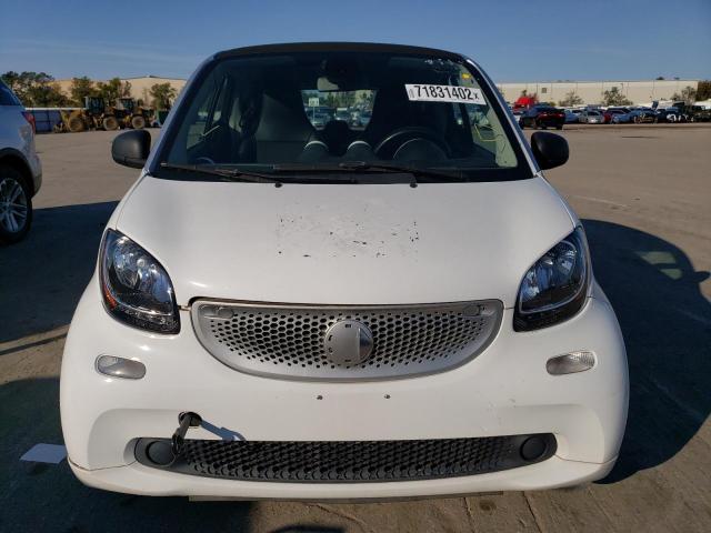 Photo 5 from auction – 2017 SMART FORTWO with VIN WMEFJ5DA0HK169640