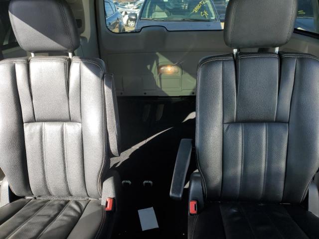 Photo 10 from auction – 2012 CHRYSLER TOWN & COU with VIN 2C4RC1BG3CR189994