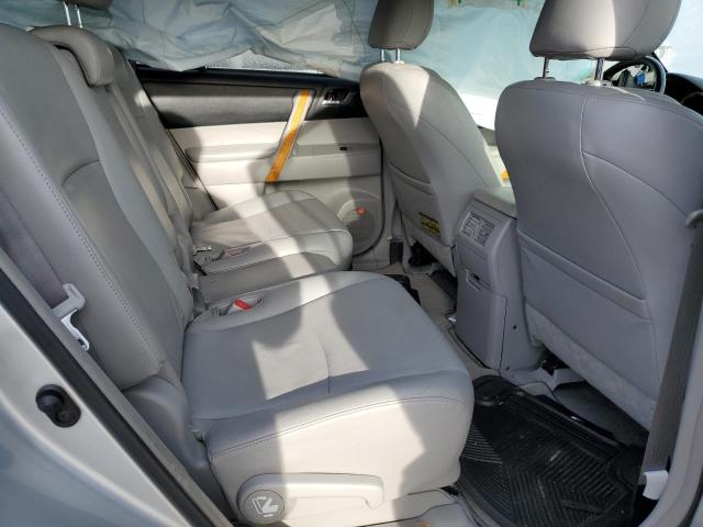 Photo 11 from auction – 2008 TOYOTA HIGHLANDER with VIN JTEEW44A882006011