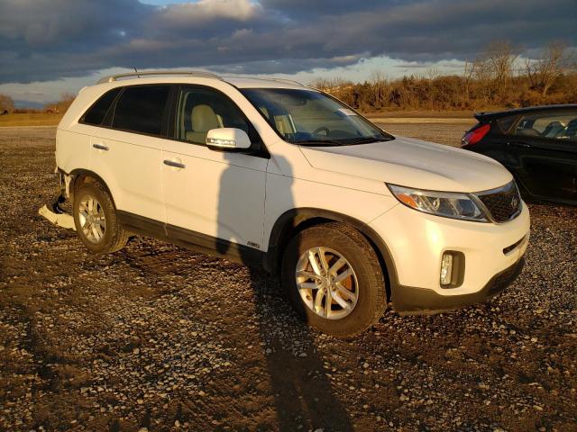 Photo 4 from auction – 2014 KIA SORENTO LX with VIN 5XYKTDA68EG518529