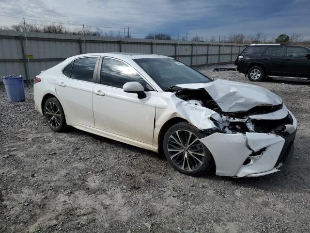Photo 4 from auction – 2018 TOYOTA CAMRY with VIN 4T1B11HK9JU032145