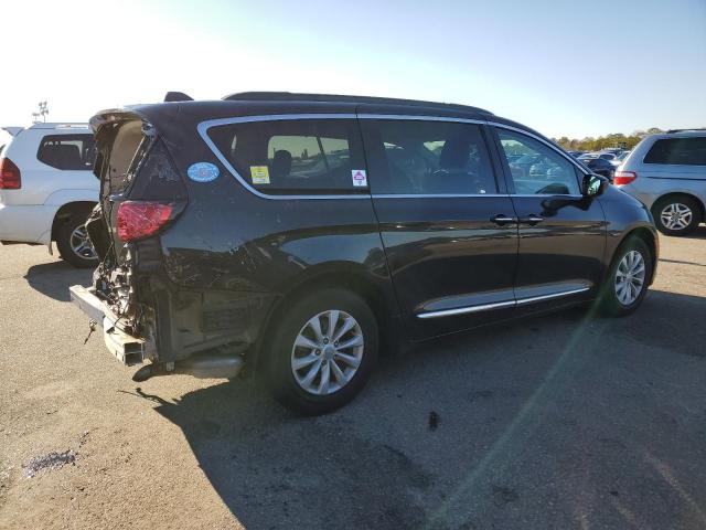 Photo 3 from auction – 2017 CHRYSLER PACIFICA with VIN 2C4RC1BG9HR599013