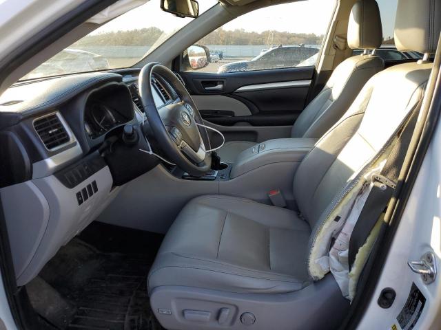 Photo 7 from auction – 2016 TOYOTA HIGHLANDER with VIN 5TDJKRFH2GS282598