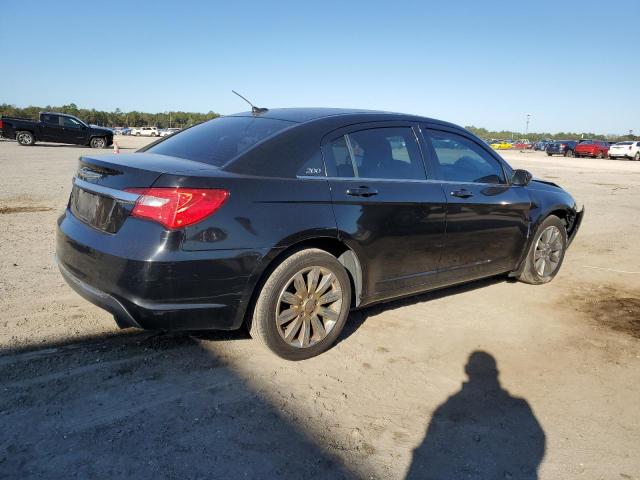 Photo 3 from auction – 2014 CHRYSLER 200 TOURIN with VIN 1C3CCBBG5EN144913