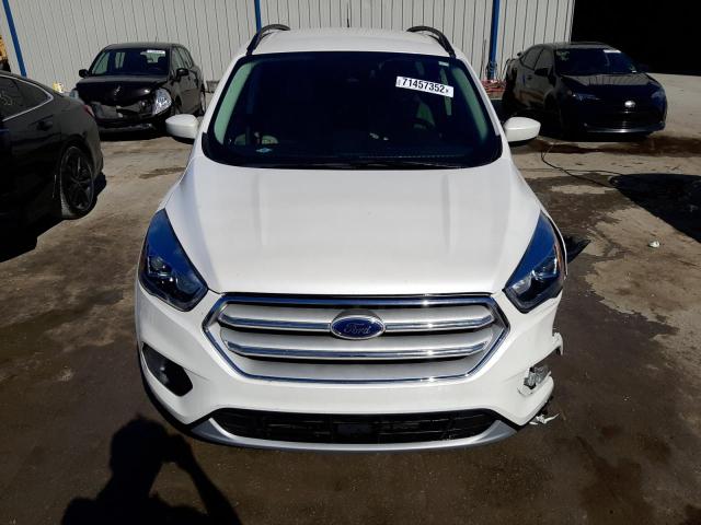 صورة رقم 5 من المزاد - 2018 FORD ESCAPE SEL مع VIN 1FMCU0HD3JUC27729