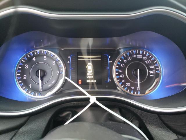 Photo 9 from auction – 2016 CHRYSLER 200 LIMITE with VIN 1C3CCCAB0GN101160