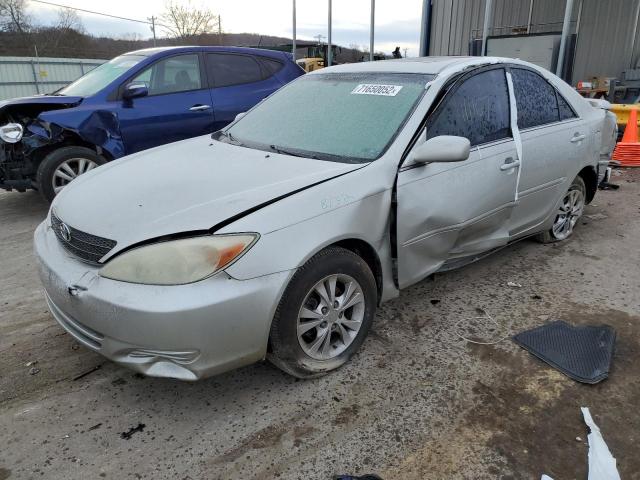TOYOTA CAMRY LE 2004 with VIN 4T1BE32K44U922954 - Photo from auction