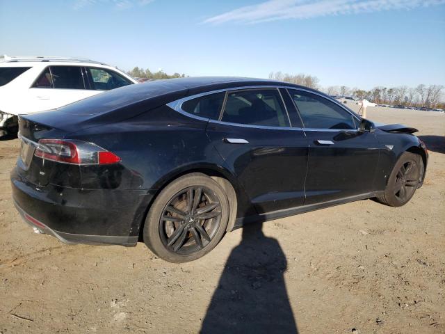 Photo 3 from auction – 2013 TESLA MODEL S with VIN 5YJSA1CG6DFP19989