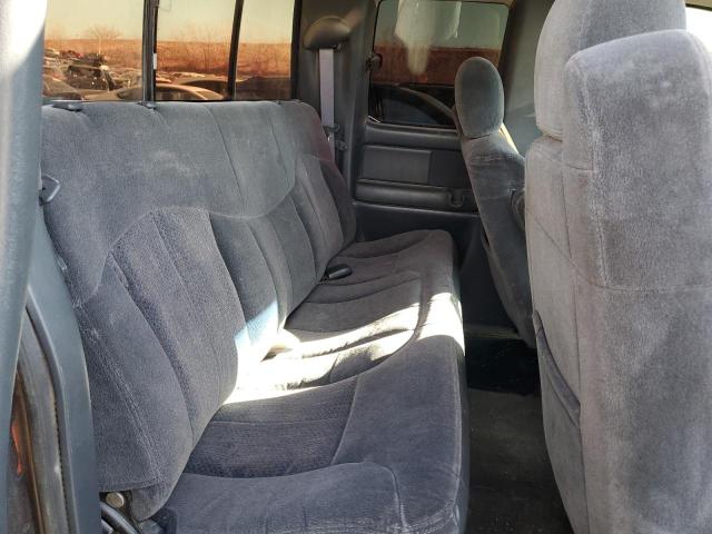 Photo 10 from auction – 2000 CHEVROLET SILVERADO with VIN 1GCEK19T2YE266234