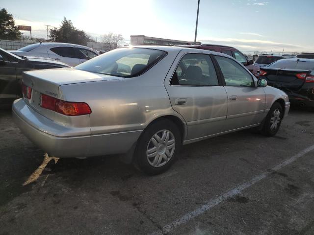 Photo 3 from auction – 2001 TOYOTA CAMRY with VIN 4T1BG22KX1U871265