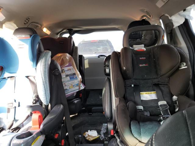 Photo 10 from auction – 2016 TOYOTA SIENNA SE with VIN 5TDXK3DC7GS764398
