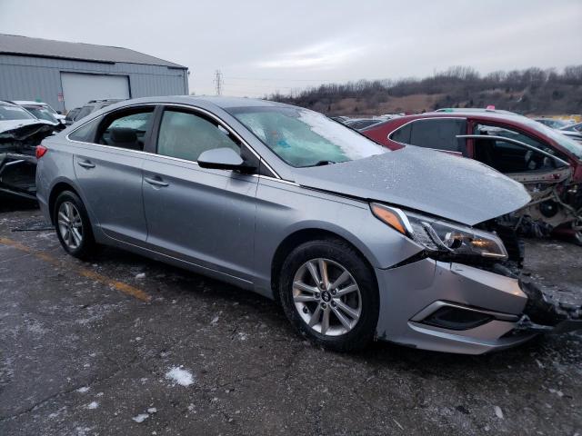 Photo 4 from auction – 2017 HYUNDAI SONATA SE with VIN 5NPE24AF1HH459448