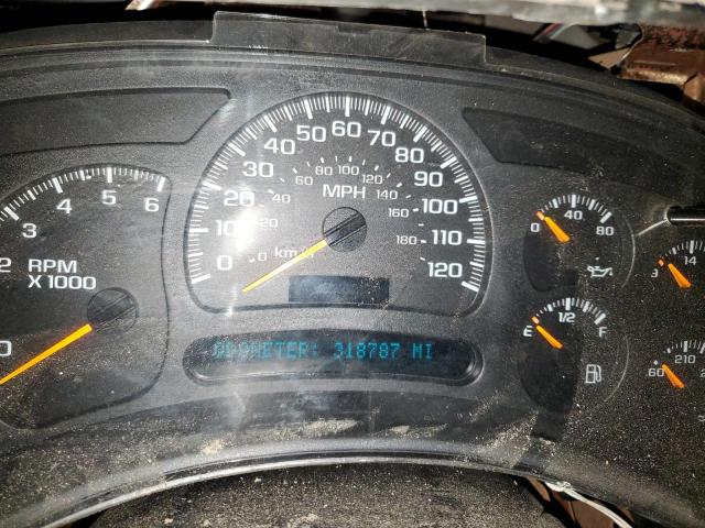 Photo 9 from auction – 2003 CHEVROLET SILVERADO with VIN 2GCEC19T931119108