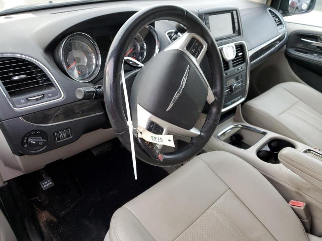 Photo 8 from auction – 2016 CHRYSLER TOWN & COU with VIN 2C4RC1CG7GR222032