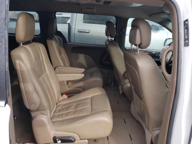 Photo 11 from auction – 2016 CHRYSLER TOWN & COU with VIN 2C4RC1BG0GR290335