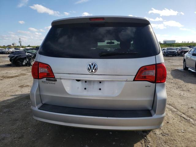 Photo 6 from auction – 2010 VOLKSWAGEN ROUTAN SE with VIN 2V4RW3D11AR242514