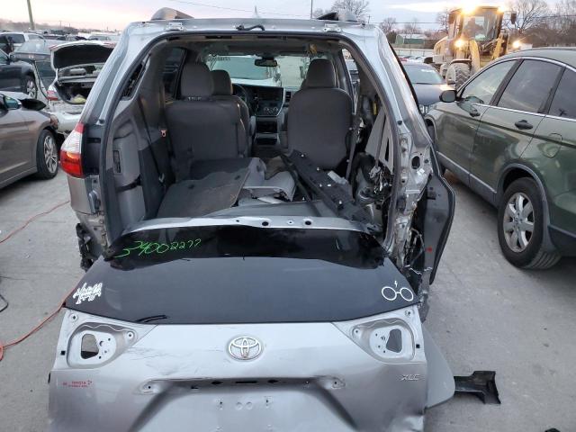 Photo 6 from auction – 2018 TOYOTA SIENNA XLE with VIN 5TDYZ3DC5JS910787