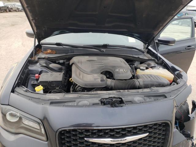 Photo 11 from auction – 2018 CHRYSLER 300 with VIN 2C3CCABG7JH261681