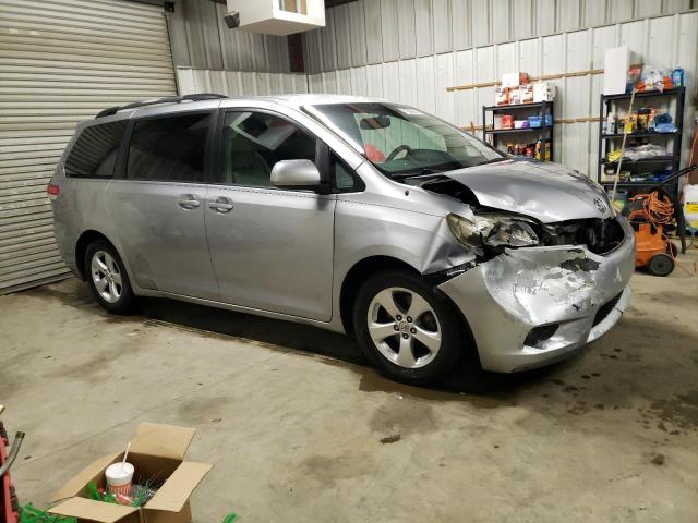 Photo 4 from auction – 2011 TOYOTA SIENNA LE with VIN 5TDKK3DCXBS010365