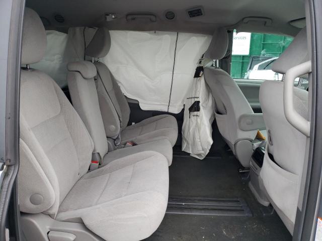 Photo 11 from auction – 2015 TOYOTA SIENNA LE with VIN 5TDKK3DC0FS685406