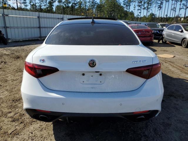 Photo 6 from auction – 2018 ALFA ROMEO GIULIA Q4 with VIN ZARFAEDN7J7567993