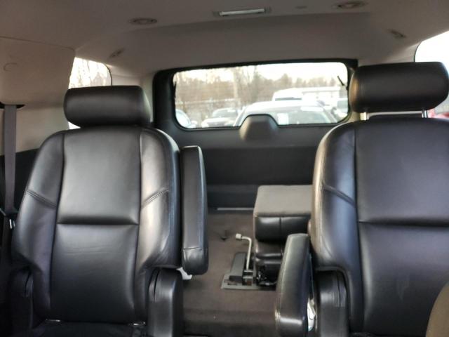 Photo 10 from auction – 2010 CADILLAC ESCALADE with VIN 1GYUKAEF1AR144811