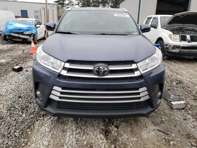 Photo 5 from auction – 2018 TOYOTA HIGHLANDER with VIN 5TDKZRFHXJS262252