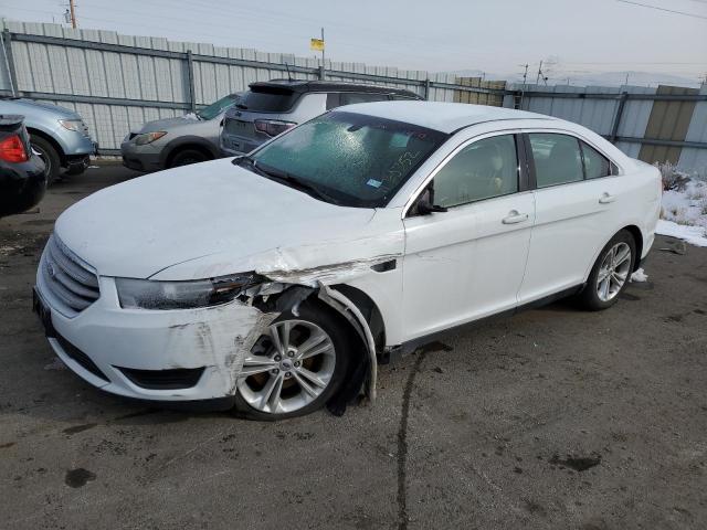 FORD TAURUS SE 2017 with VIN 1FAHP2D84HG110889 - Photo from auction