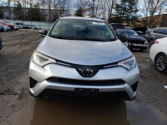Photo 5 from auction – 2017 TOYOTA RAV4 LE with VIN 2T3BFREV9HW589217