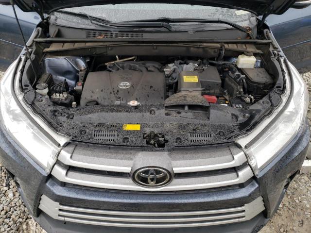 Photo 12 from auction – 2018 TOYOTA HIGHLANDER with VIN 5TDKZRFHXJS262252