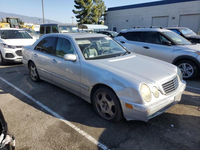 Photo 4 from auction – 2002 MERCEDES-BENZ E 320 with VIN WDBJF65J92B459458