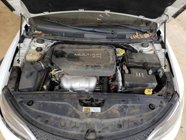 Photo 11 from auction – 2015 CHRYSLER 200 LIMITE with VIN 1C3CCCAB6FN628604