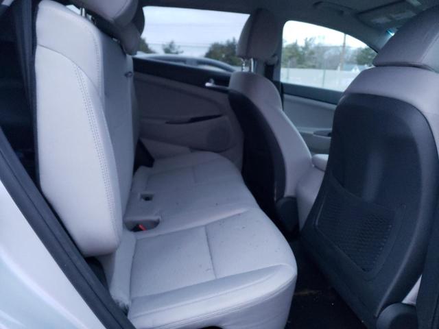 Photo 11 from auction – 2019 HYUNDAI TUCSON SE with VIN KM8J2CA41KU069367