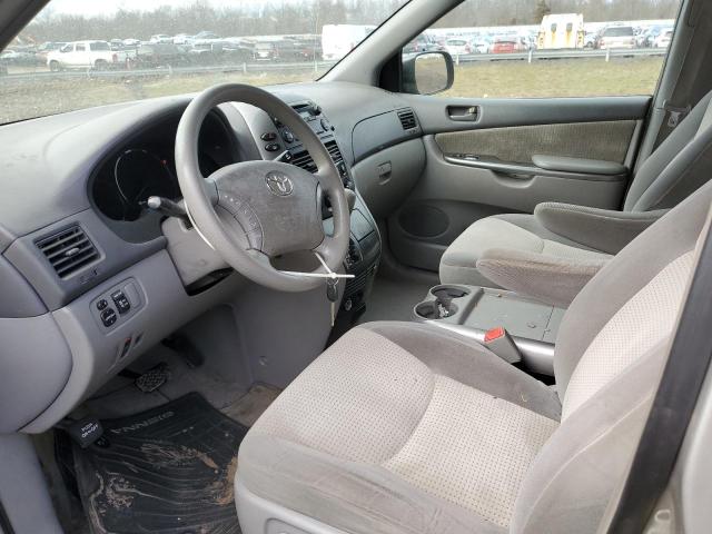 Photo 7 from auction – 2010 TOYOTA SIENNA CE with VIN 5TDKK4CC6AS331504