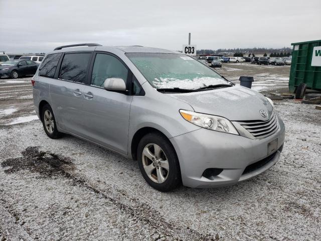 Photo 4 from auction – 2015 TOYOTA SIENNA LE with VIN 5TDKK3DC0FS685406