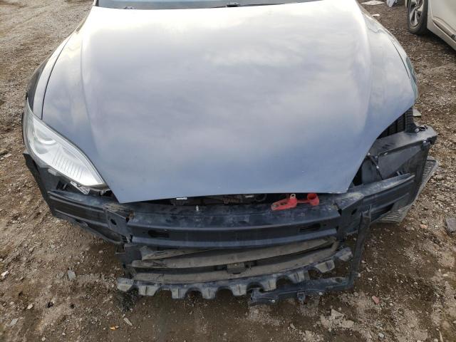 Photo 11 from auction – 2015 TESLA MODEL S 85 with VIN 5YJSA1H22FFP76397